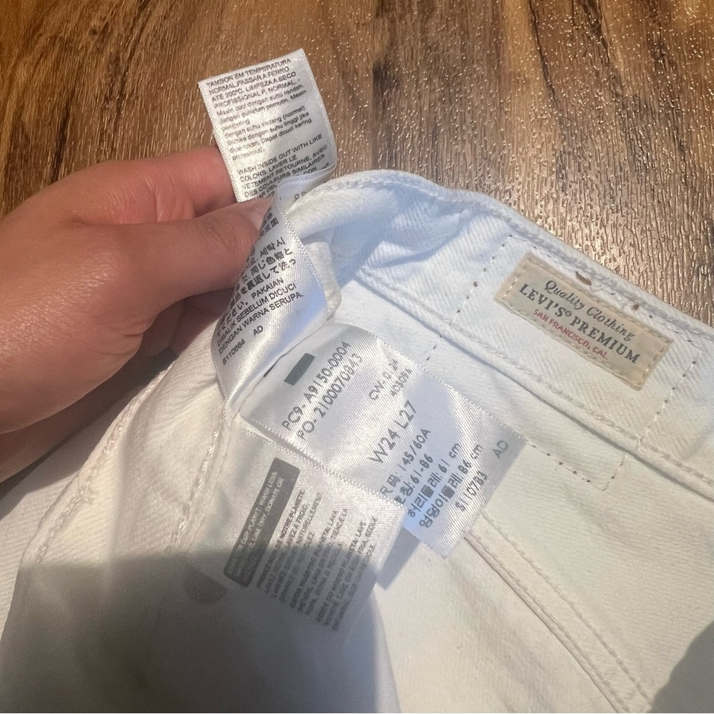 Levi 501 90s white ankle jeans